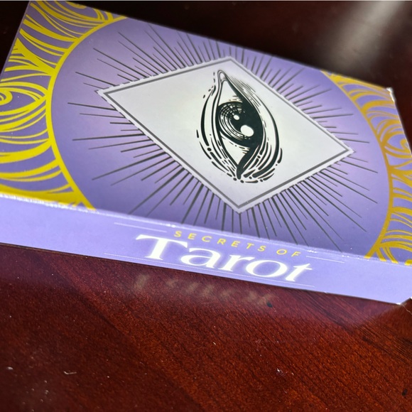 🖤💜NWOT Secrets of Tarot card deck!💜🖤 - Picture 3 of 4